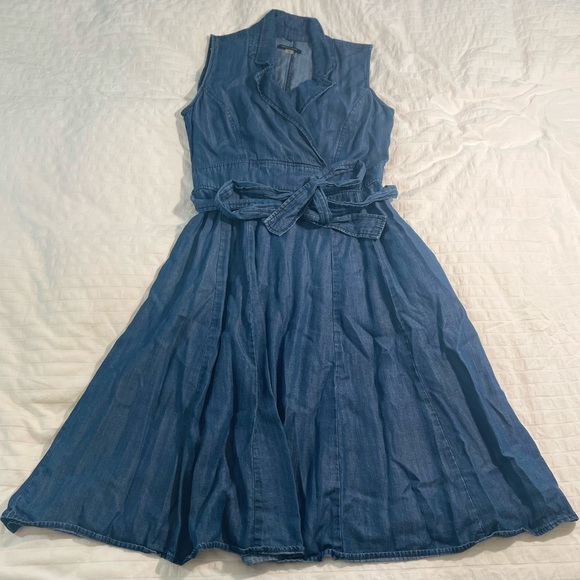 Tommy Hilfiger Dresses & Skirts - Tommy Hilfiger Denim Midi Wrap Dress (Size 10)